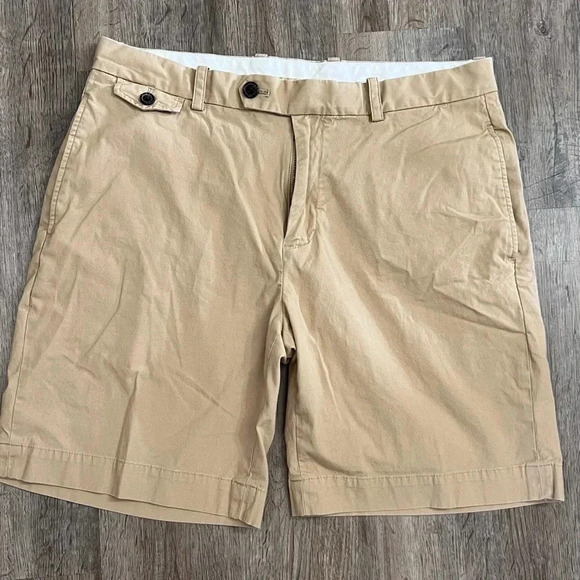 Brooks Brothers • Supima Cotton Flat Front Shorts - Picture 3 of 10
